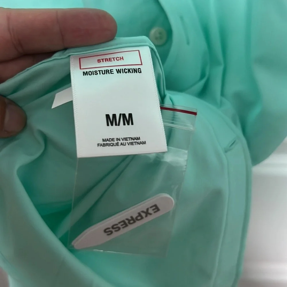 NWT Express Performance Extra Slim Torques Button… - image 7